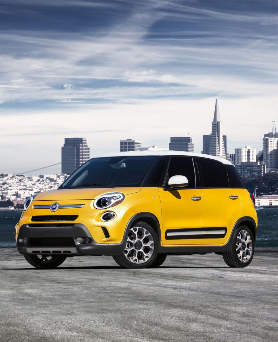  Fiat 500L Trekking 2013 года  (US) (фото 21 из 44)